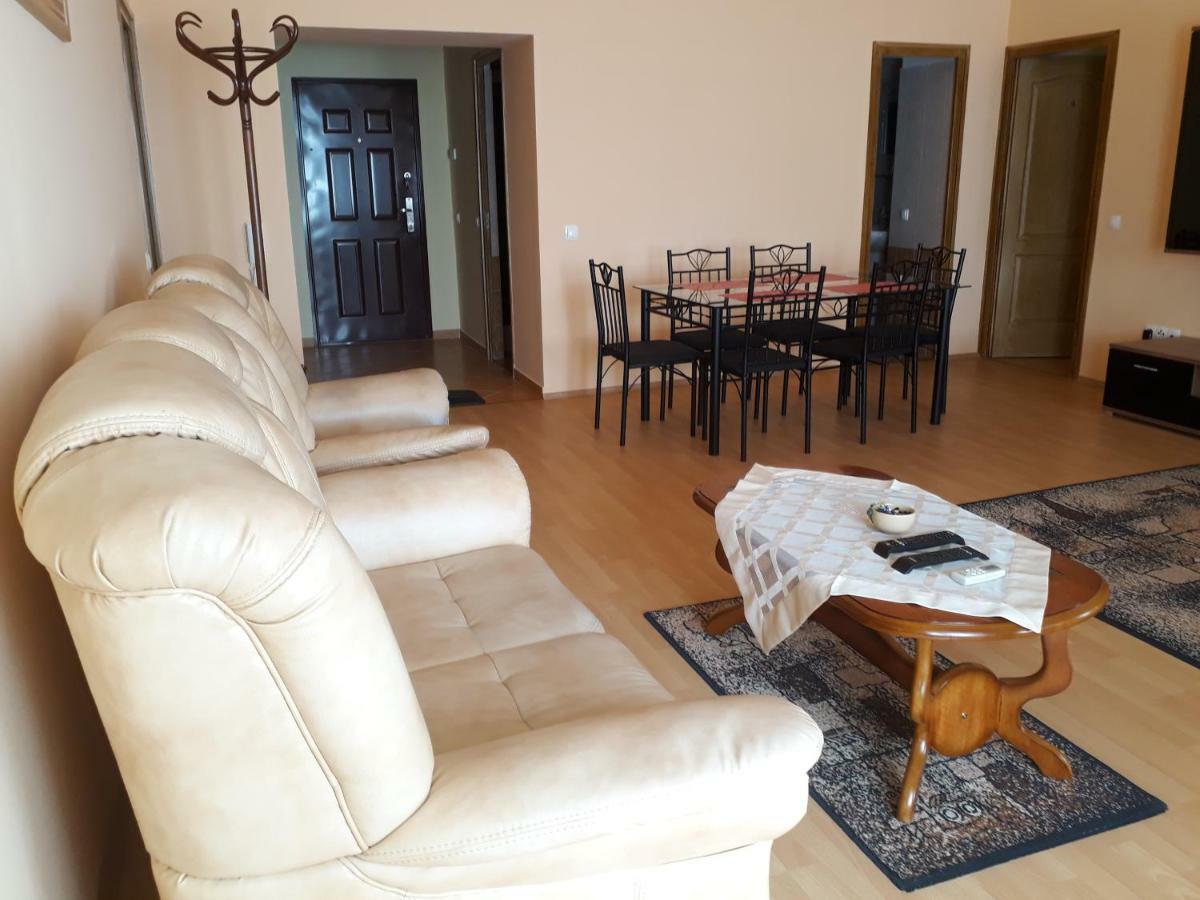 Piac Utcai Apartman ديبريتْسين المظهر الخارجي الصورة