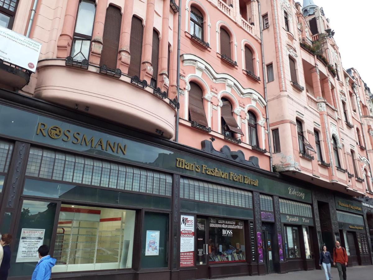 Piac Utcai Apartman ديبريتْسين المظهر الخارجي الصورة